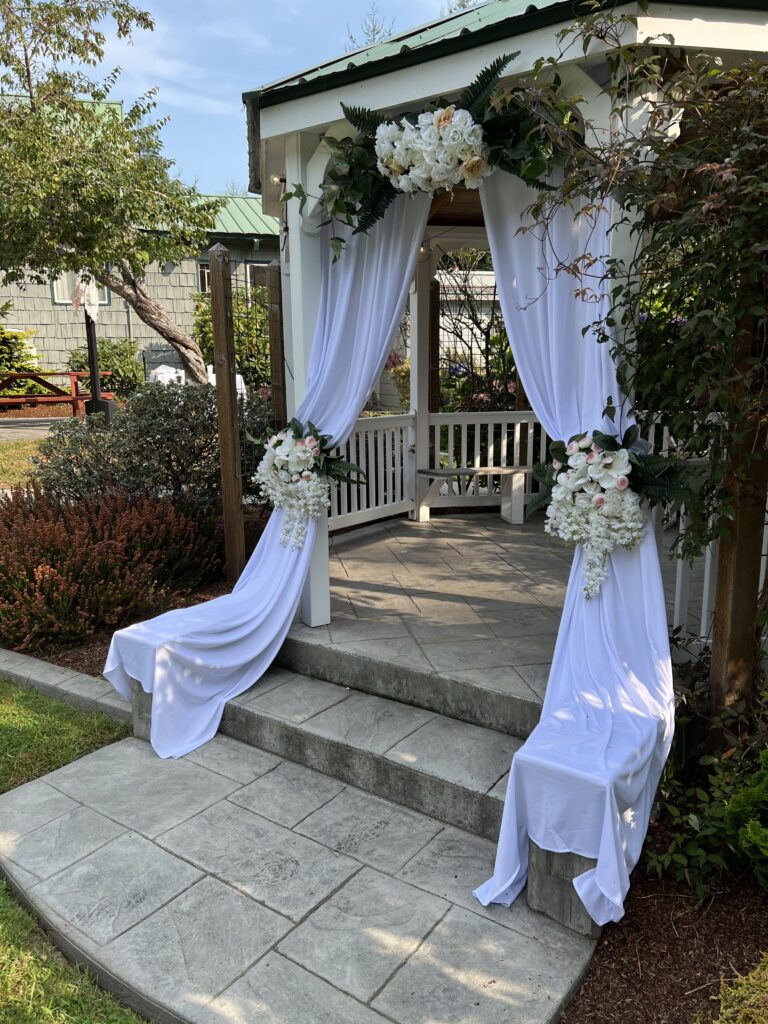 Fake flowers and draping of the gazebo …